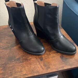 Leather Black Wedge Ankle Booties with Elastic Panels